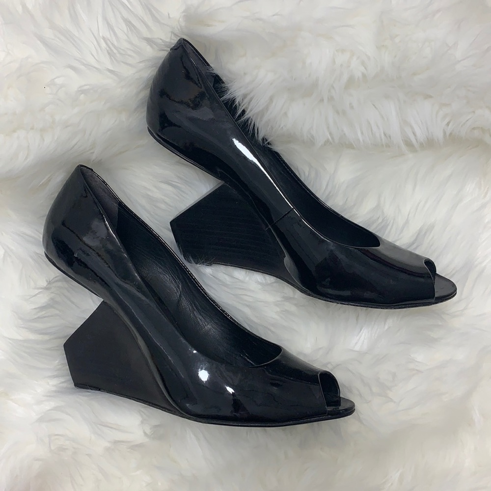 Pour La Victorie Black Heels